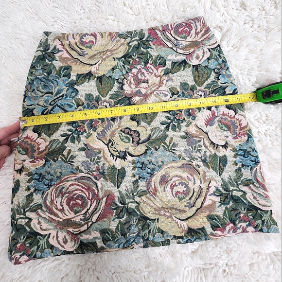 & Other Stories Floral Jacquard Mini Skirt - Picture 10 of 10